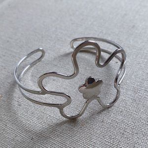 Sterling silver flower bracelet